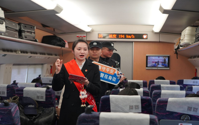 金融知识宣传有年味儿!——“幸福三公里 平安迎新年”金融教育活动火热开展